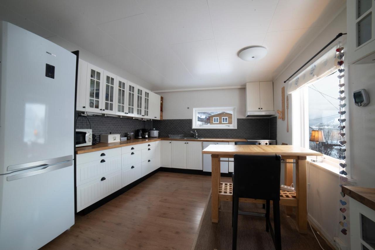 Segla Guesthouse - With View Of Fjord Fjordgard المظهر الخارجي الصورة