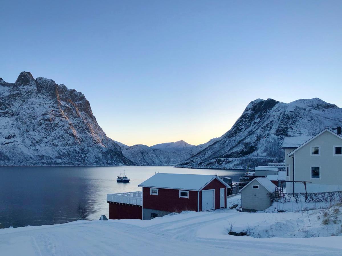 Segla Guesthouse - With View Of Fjord Fjordgard المظهر الخارجي الصورة