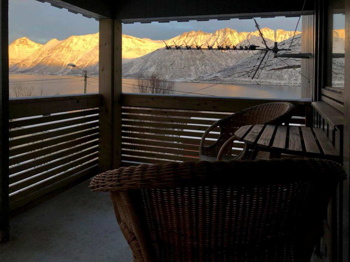 Segla Guesthouse - With View Of Fjord Fjordgard المظهر الخارجي الصورة